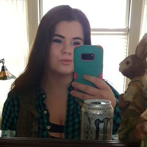 Meet your Posher, Brooke